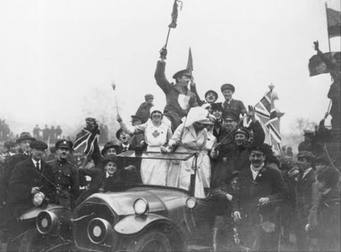 Архивные снимки в день окончания Первой Мировой Войны (31 фо…