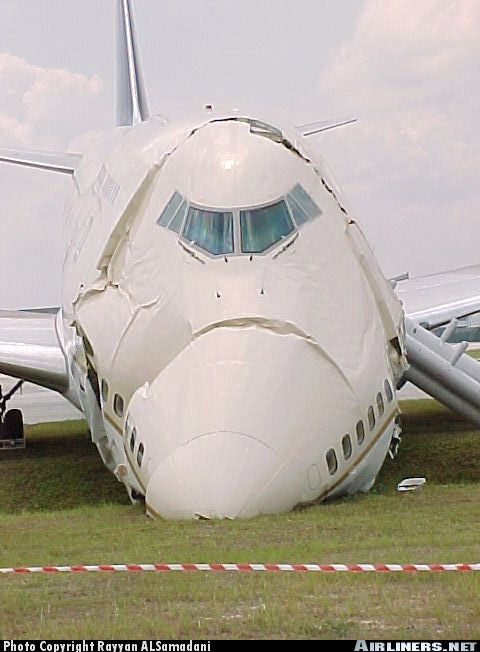 Как самолеты клюют носом (11 фотографий)