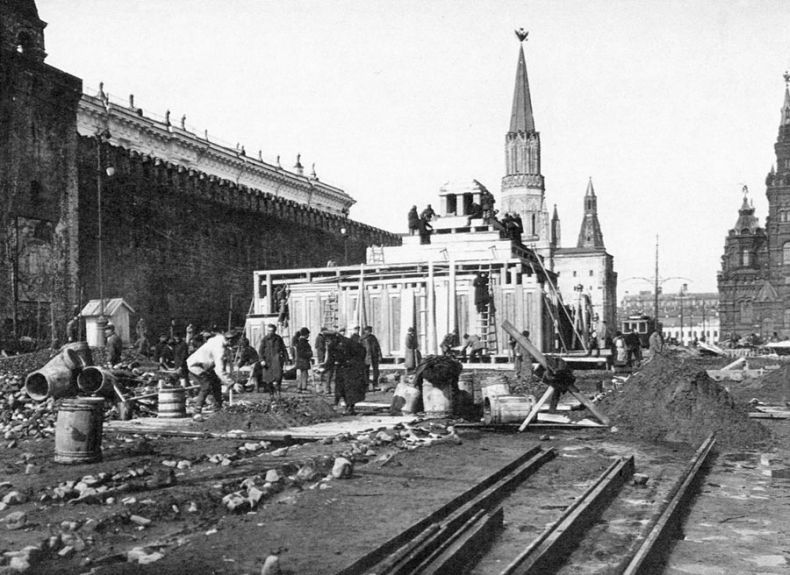 Маскировка кремля во время войны фото