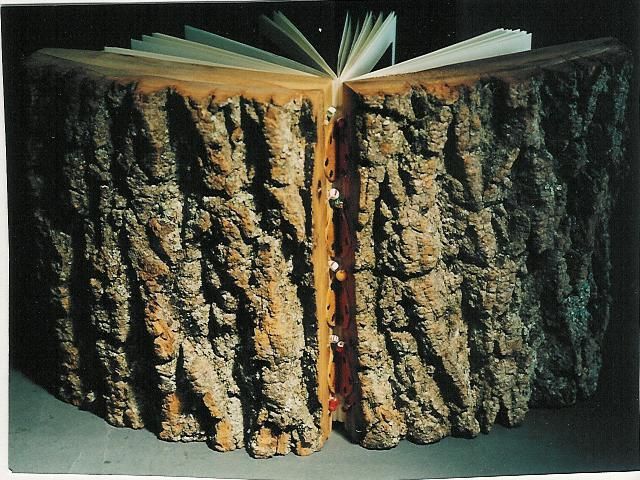 Книги Из Дерева Фото