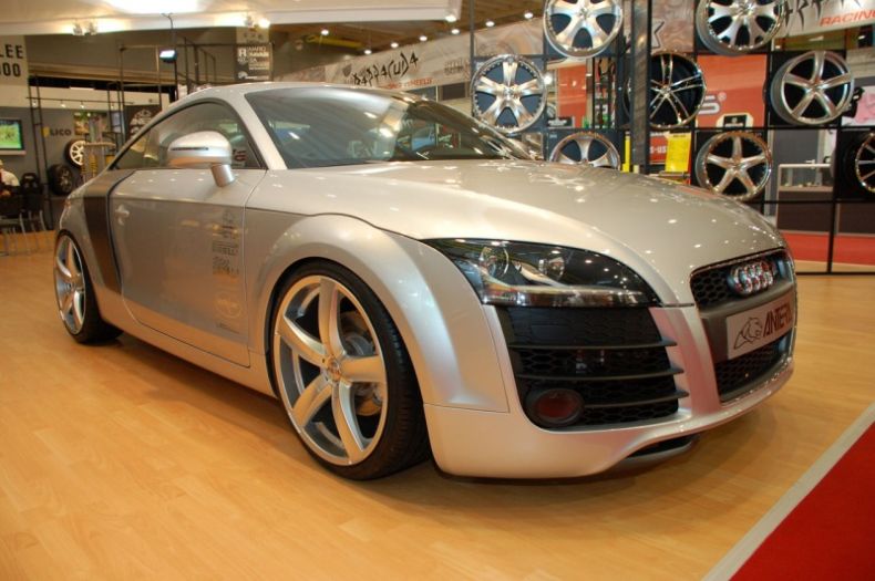 Audi TT r8