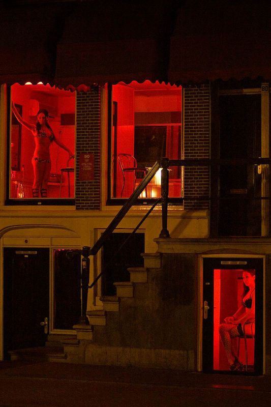 Знаменитая улица красных фонарей (40 фото)