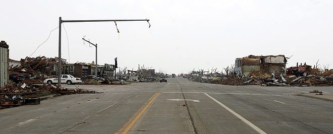 Канзасское торнадо (15 фото)