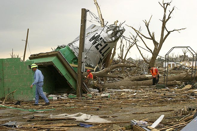 Канзасское торнадо (15 фото)