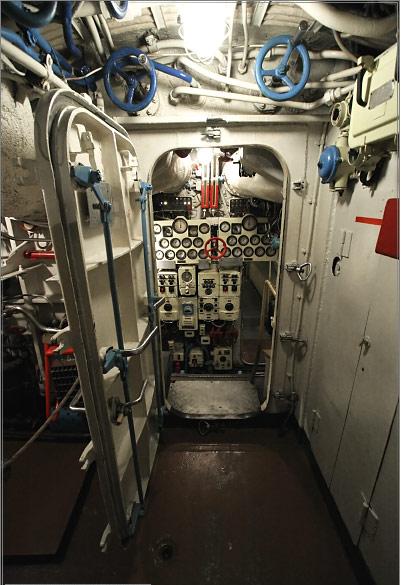 Советская подводная лодка (32 фото)