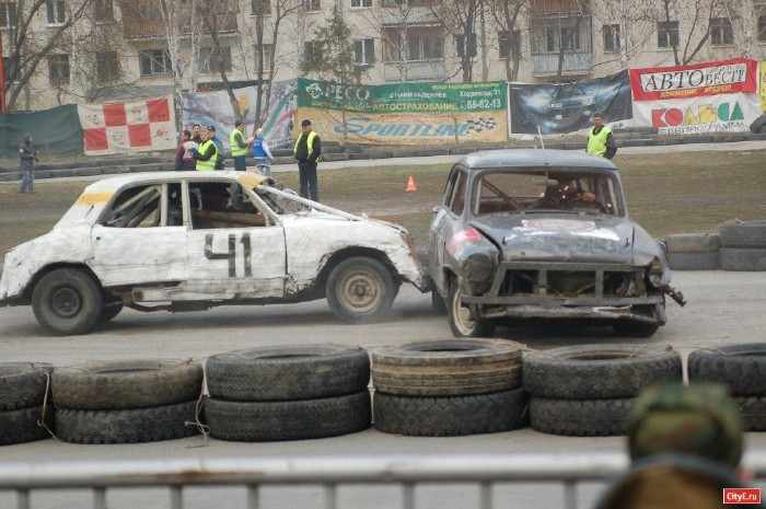 Гонки на выживание в Екатеринбурге (27 фото)