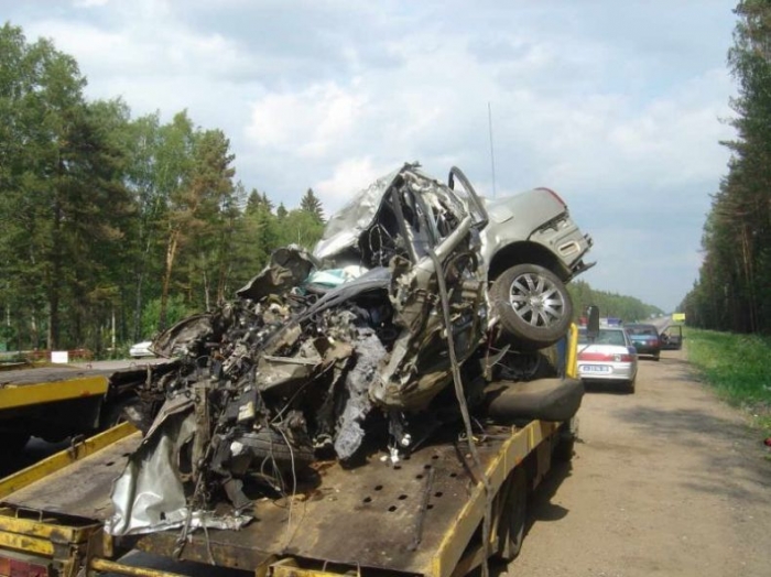 Страшная авария на Минском шоссе (23 фото)
