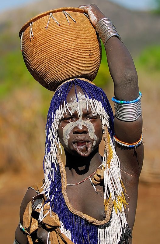 Жесть дня. Эфиопия. Племя Мурзи (20 фото)
