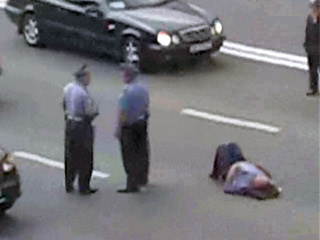 В Москве женщина на Infinity сбила капитана ГИБДД (9 фото + видео)