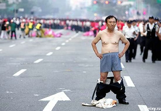 Протесты в Корее. Не для слабонервных (23 фото)