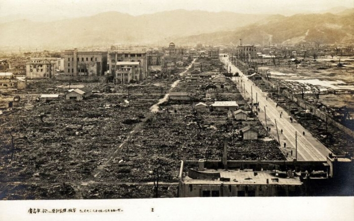 Хиросима и Нагасаки. 62 года назад (36 фото + 2 видео)