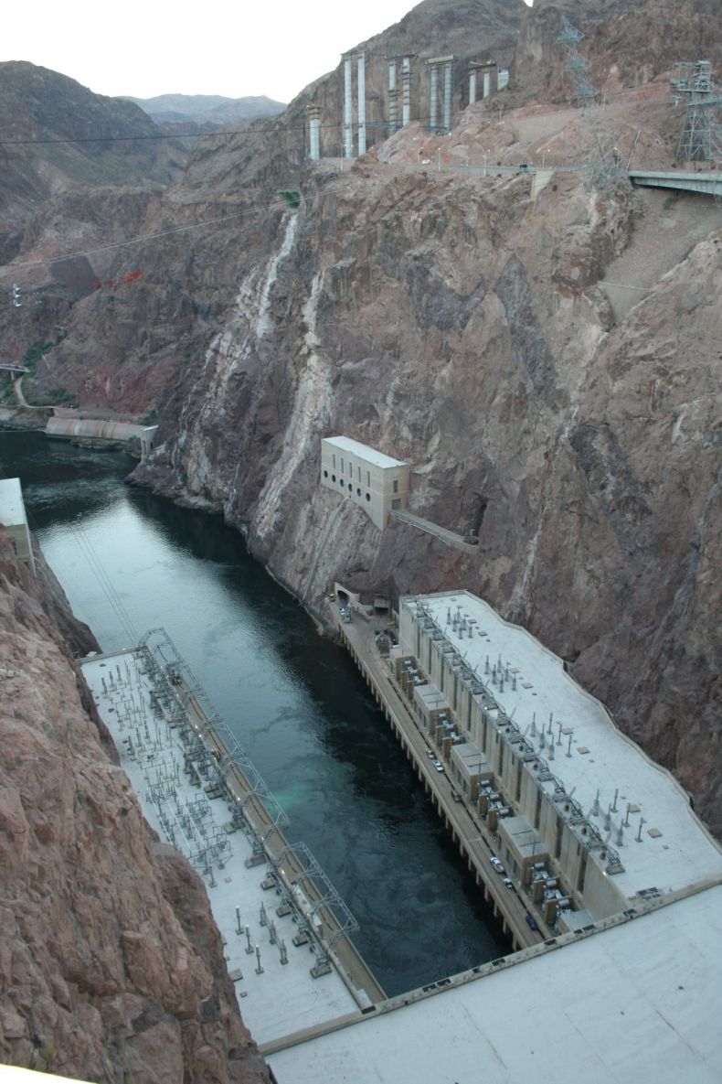 Что такое дамба история 5 класс. Что такое дамба история 5 класс. Прорыв плотины баньцяо. Плотина в китае. 7.