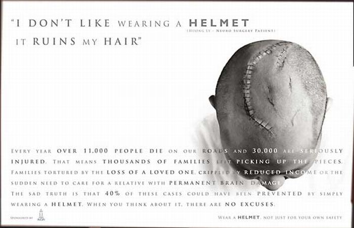 Социалка про шлемы (3 фото)