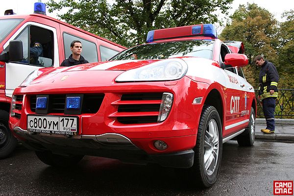Автомобиль московских спасателей (8 фото)