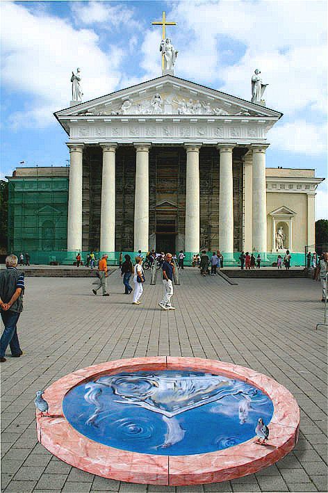 Известные стрит-арт художинки посетили Москву (35 фото + видео)