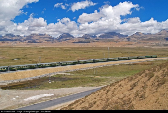 Цинхай-Тибетская железнодорожная магистраль (32 фото + текст)