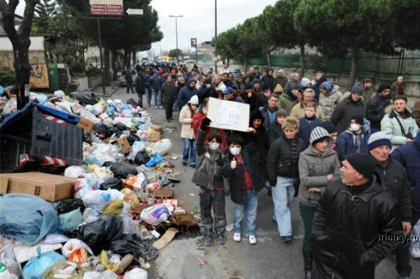 Неаполь хуже мусорного ведра (13 фото)