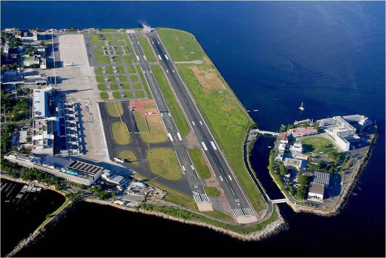 Самые удивительные аэропорты мира (26 фото)