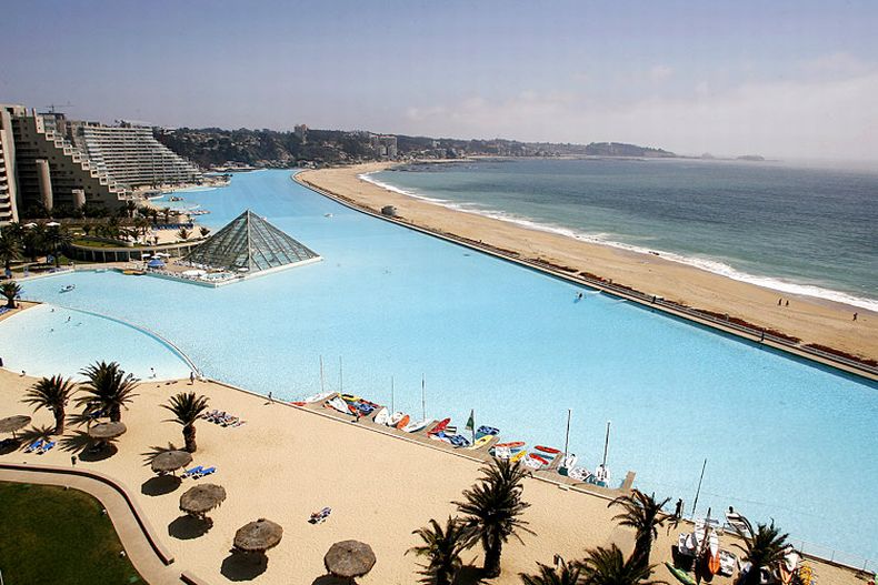 Самый большой бассейн в мире (9 фото)