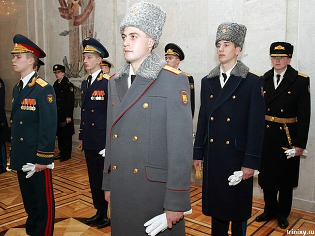 Образцы новой формы для российских военнослужащих от Юдашкина (11 фото)