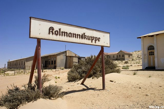 Заброшенный город Колманскоп в Намибии (18 фото)