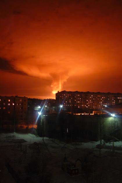 Вид из окна. Взрыв на газопроводе в городе Нягань (7 фото)