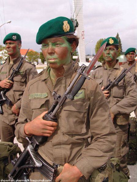 Девушки из армий разных стран мира (37 фото)