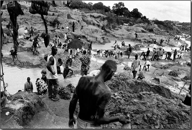 Алмазный бизнес в Сьерра-Леоне (15 фото)