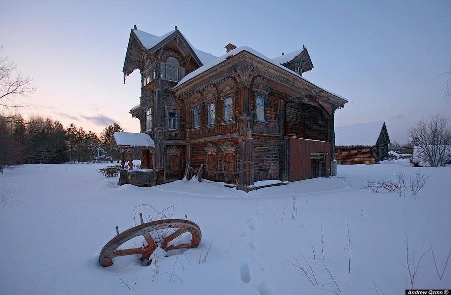 Заброшенные терема Костромской области (11 фото)