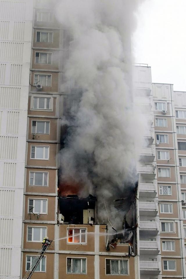 Пятничный взрыв в Москве (18 фото)