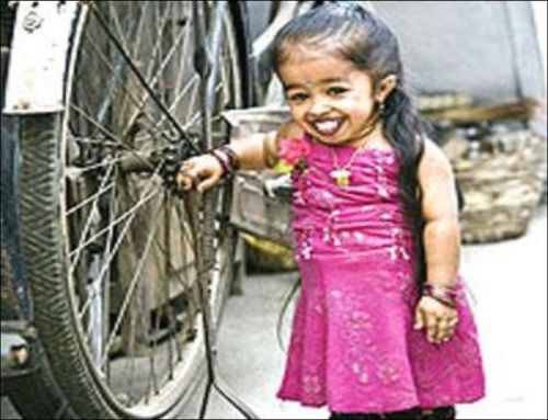 Самая маленькая девочка в мире (5 фото)