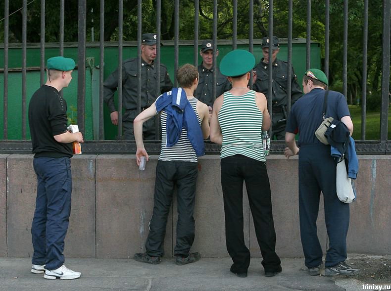 Вчерашний день пограничника в Москве (32 фото)