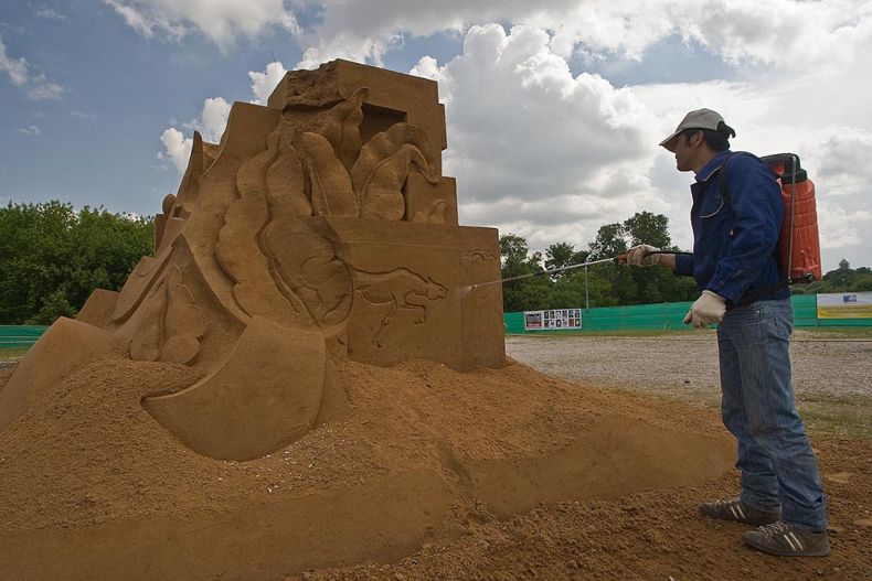 Скульптуры из песка (9 фото)