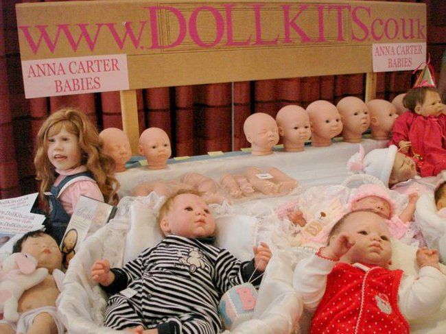 Выставка почти живых кукол (33 фото)