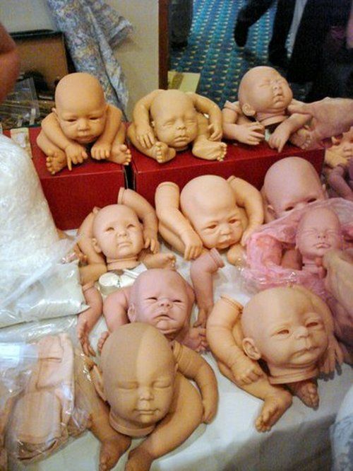 Выставка почти живых кукол (33 фото)