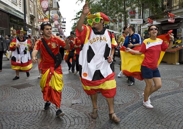 Особенности населения испании. Кастильцы в Испании. Народы Испании. Испания люди. Население Испании.