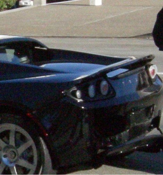 Авария суперкара Тесла Роадстер (Tesla Roadster) (6 фото)