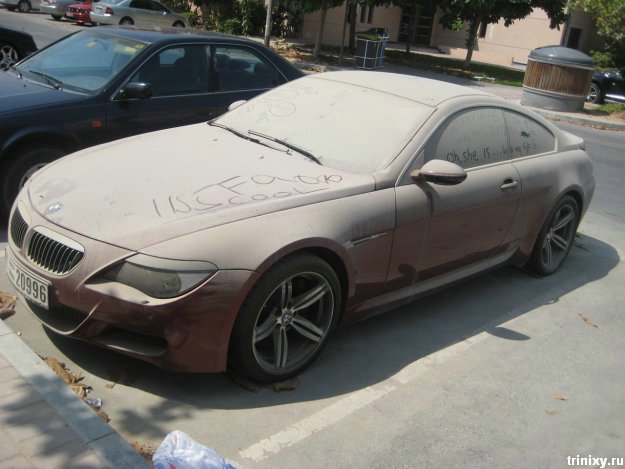Заброшенный BMW M6 в Дубаи (8 фото)