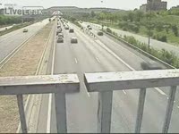 Авария на шоссе (0.7 мб)