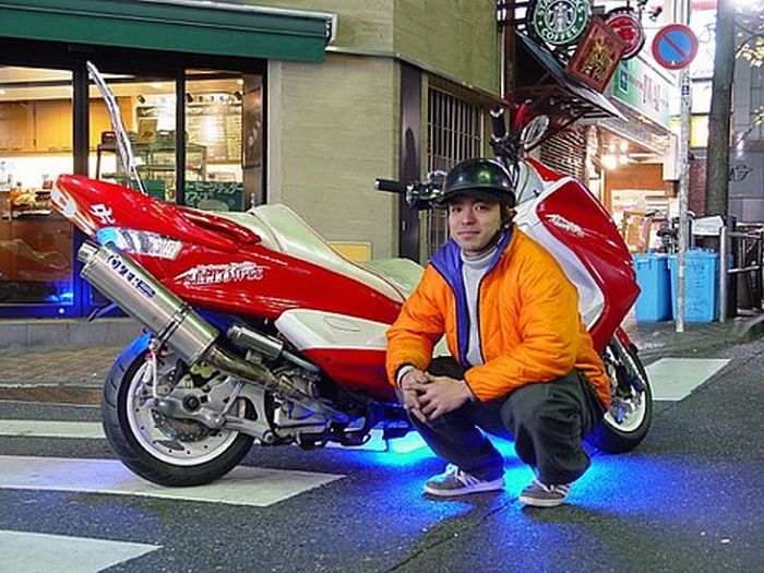 Японские скутеры (17 фото)