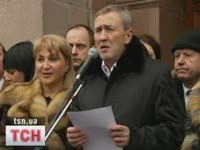 Мэр Киева продолжает петь. Это уже просто жесть ) (9.0 мб)