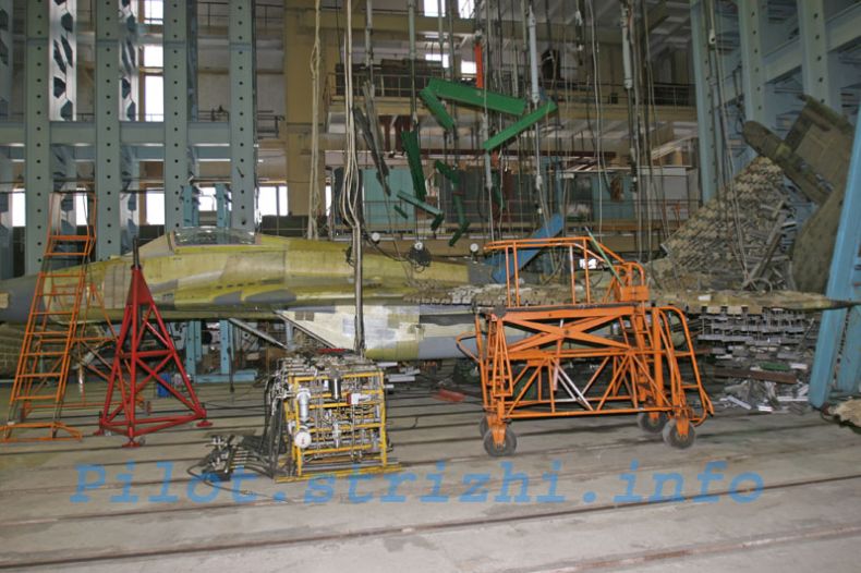 Производство серийных МиГ-29К/КУБ в Луховицах (19 фото)