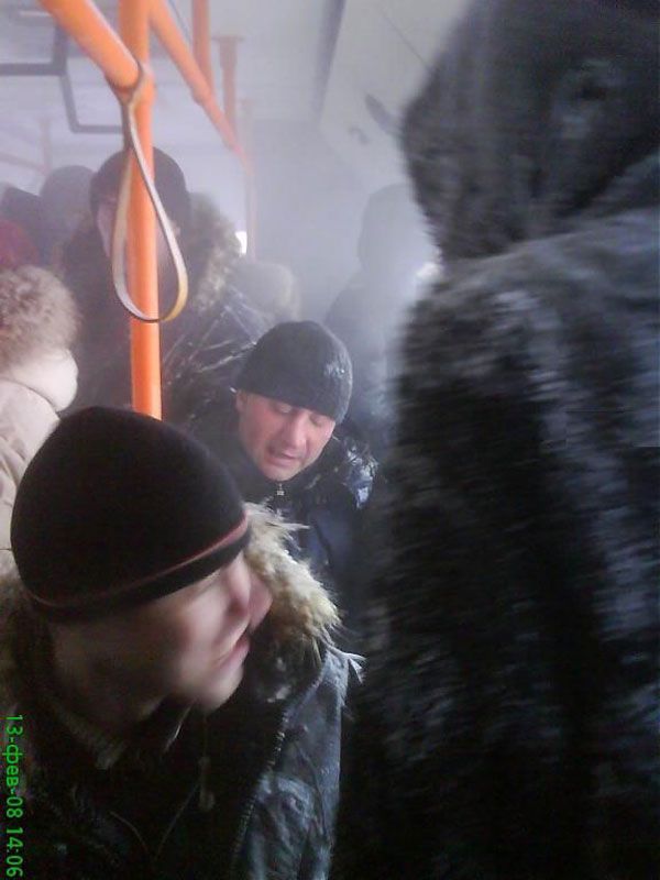 Общественный транспорт в зимнем Норильске (17 фото)