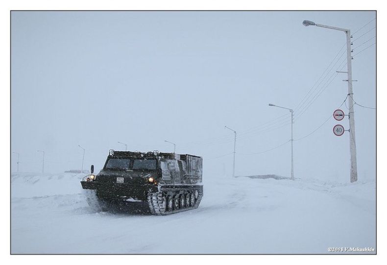 Общественный транспорт в зимнем Норильске (17 фото)