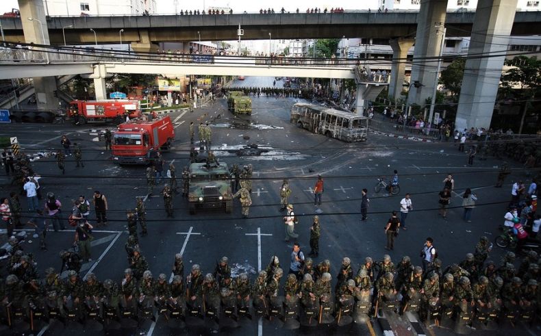 Беспорядки в Таиланде (22 фото)
