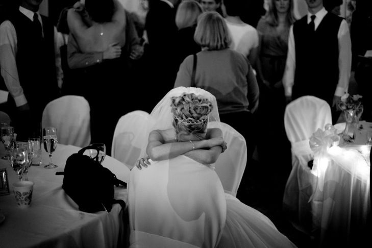 Из серии Сильные Люди. Самая грустная свадьба в мире (11 фото)
