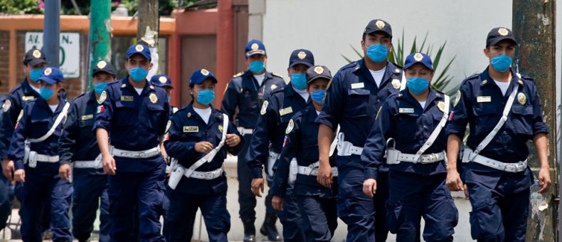 Эпидемия свинного гриппа в Мексике (21 фото)