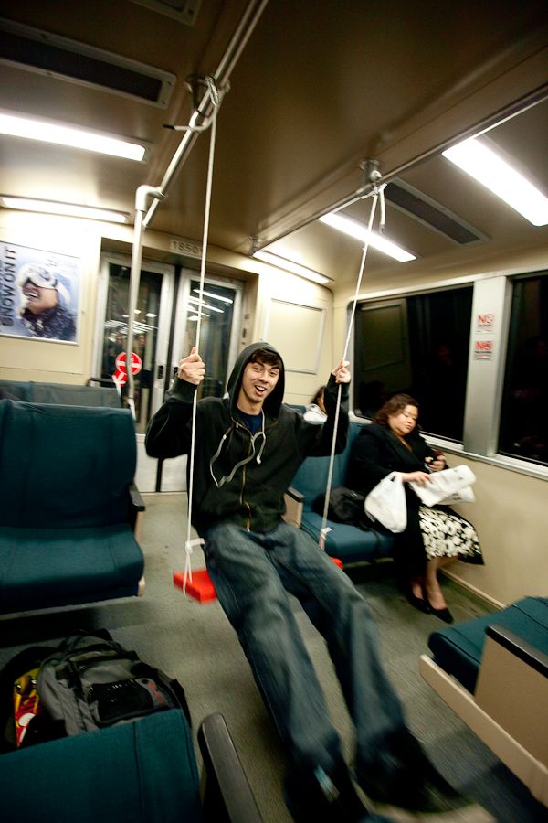 Флешмоб в метро Сан Франциско (10 фото)