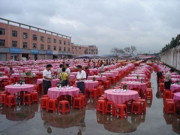 Скромная китайская свадьба (9 фото)