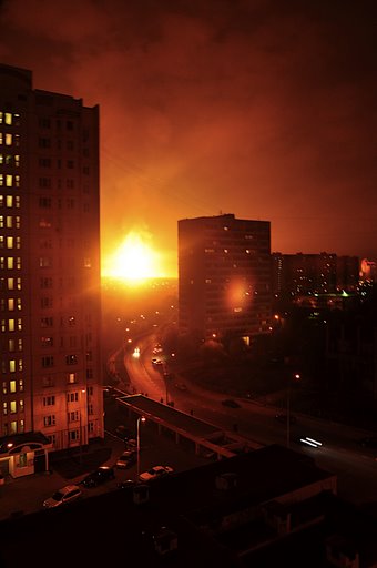 Взрыв газопровода в Москве (44 фото + 2 видео)